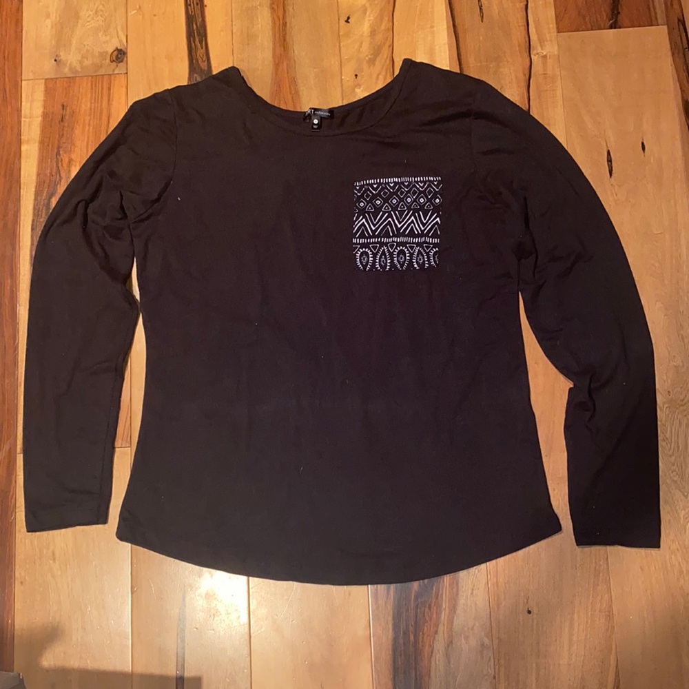 NWOT- TART INTIMATES LONG SLEEVE SHIRT WITH DECORATIVE POCKET - SIZE SMALL